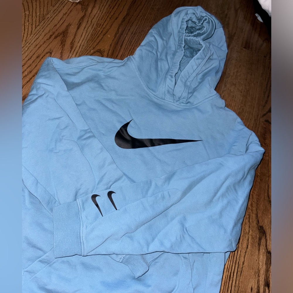 Nike womens sweatshirt